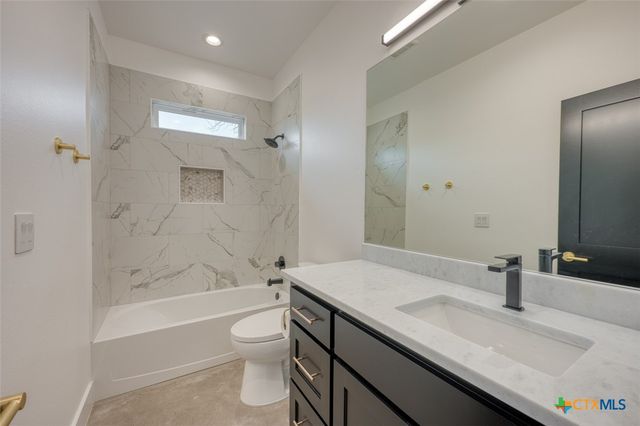 1501 Woodcrest Drive, Granite Shoals, TX 78654