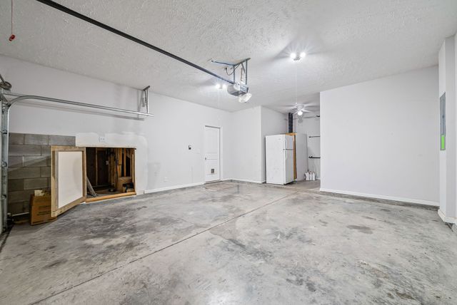 1132 Meachem Dr, Clarksville, TN 37042