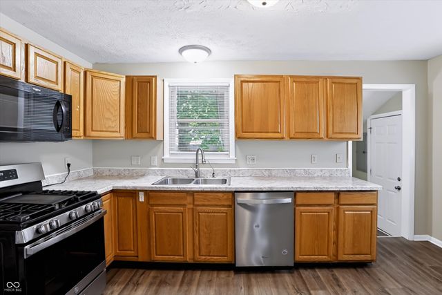 724 N Perkins Street, Rushville, IN 46173
