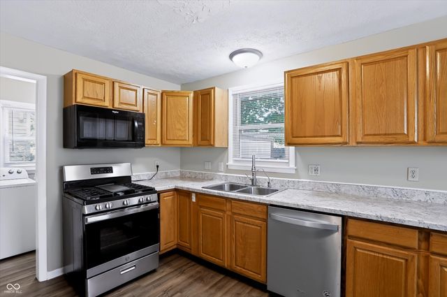 724 N Perkins Street, Rushville, IN 46173