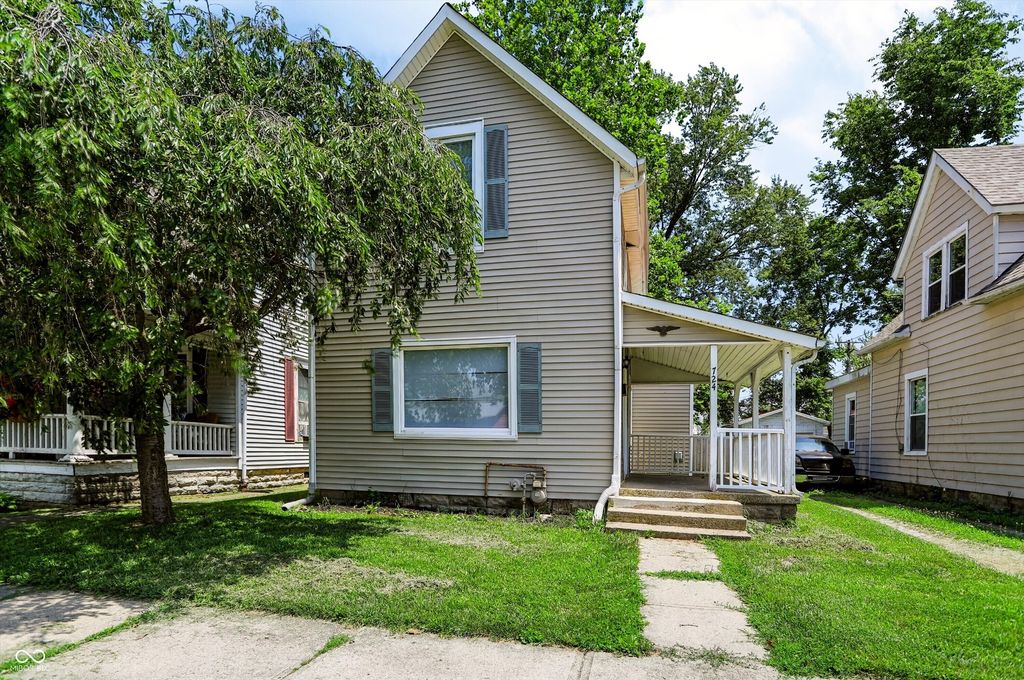 724 N Perkins Street, Rushville, IN 46173
