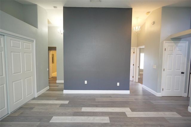 2416 E IDA STREET, Tampa, FL 33610