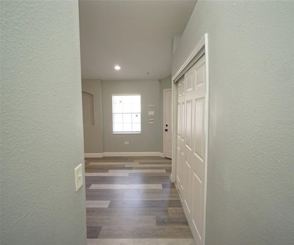 2416 E IDA STREET, Tampa, FL 33610