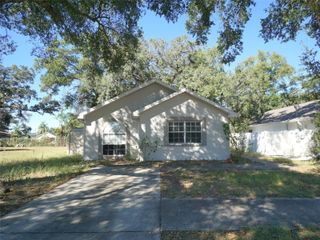 2416 E IDA STREET, Tampa, FL 33610