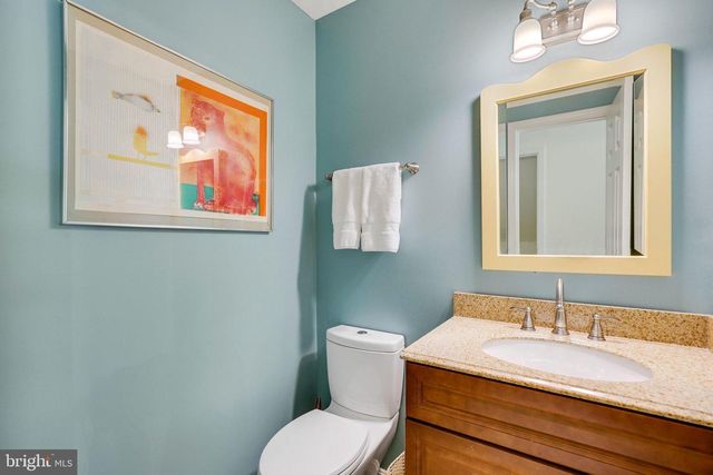 4007 WHISPERING LN, Annandale, VA 22003