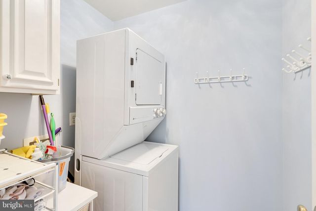 4007 WHISPERING LN, Annandale, VA 22003