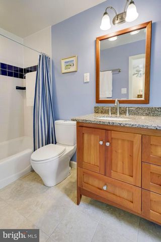 4007 WHISPERING LN, Annandale, VA 22003