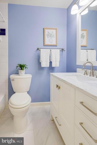 4007 WHISPERING LN, Annandale, VA 22003