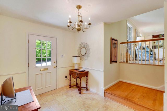 4007 WHISPERING LN, Annandale, VA 22003