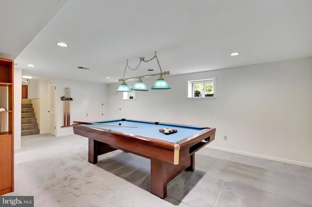4007 WHISPERING LN, Annandale, VA 22003