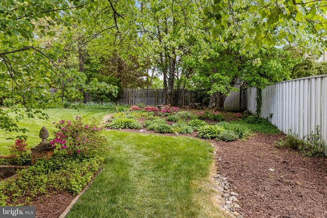 4007 WHISPERING LN, Annandale, VA 22003
