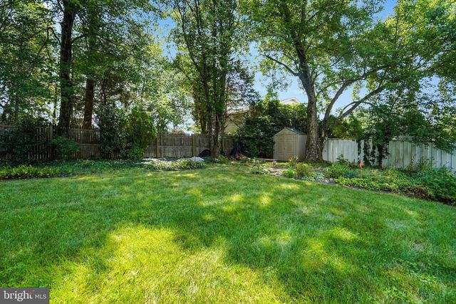 4007 WHISPERING LN, Annandale, VA 22003