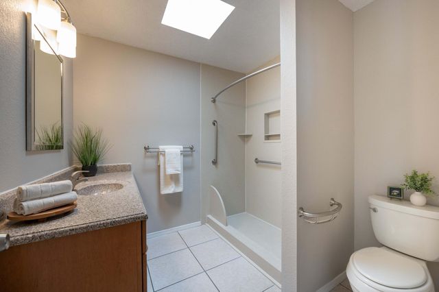 2900 Vista Del Rey NE UNIT 31A, Albuquerque, NM 87112