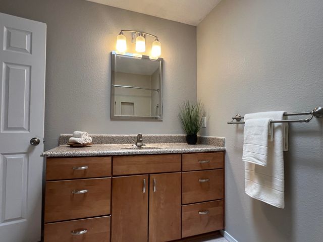 2900 Vista Del Rey NE UNIT 31A, Albuquerque, NM 87112