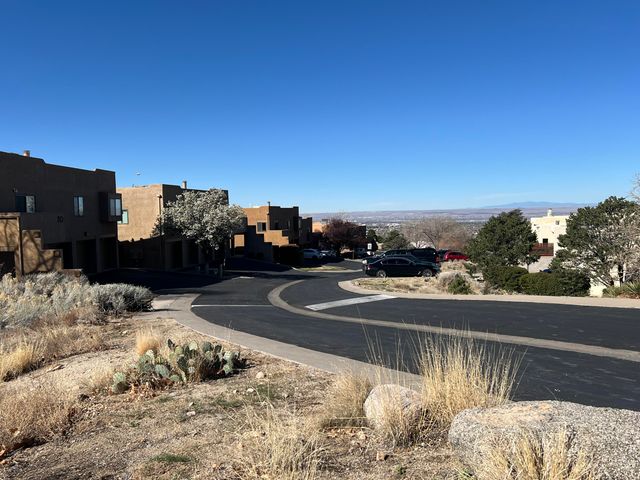 2900 Vista Del Rey NE UNIT 31A, Albuquerque, NM 87112