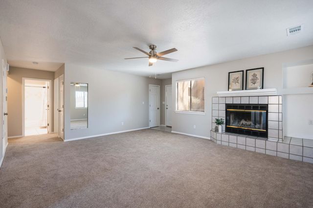 2900 Vista Del Rey NE UNIT 31A, Albuquerque, NM 87112