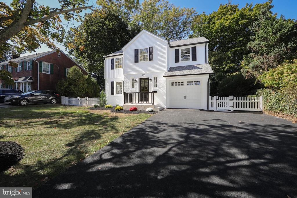 203 W CRYSTAL LAKE AVE, Haddon Township, NJ 08033