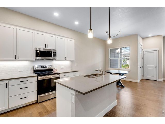 4148 Greenhorn Dr, Loveland, CO 80538