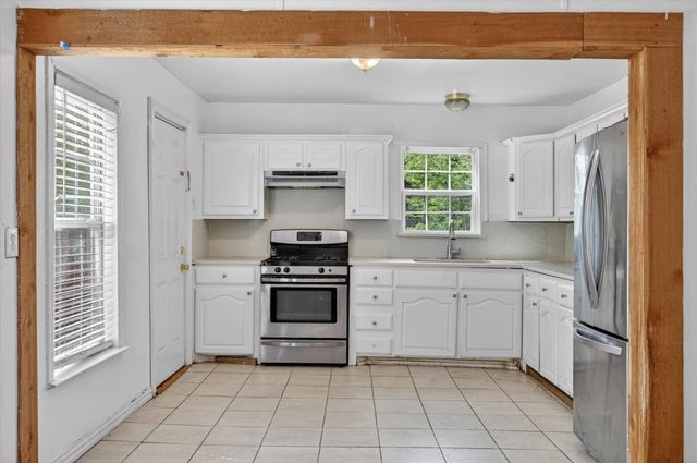 2045 Shea Road, Dallas, TX 75235