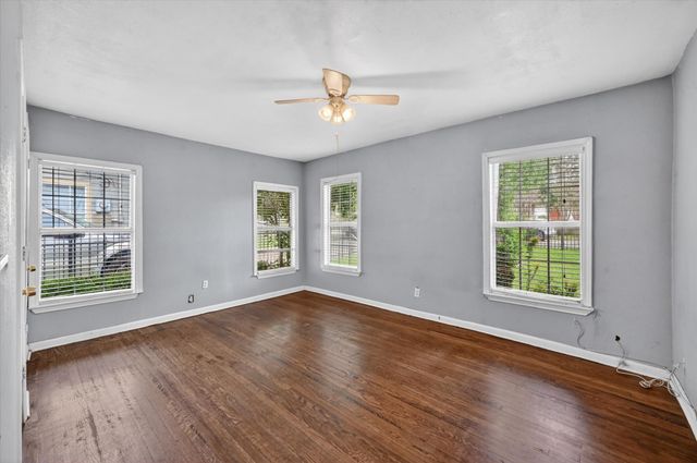 2045 Shea Road, Dallas, TX 75235