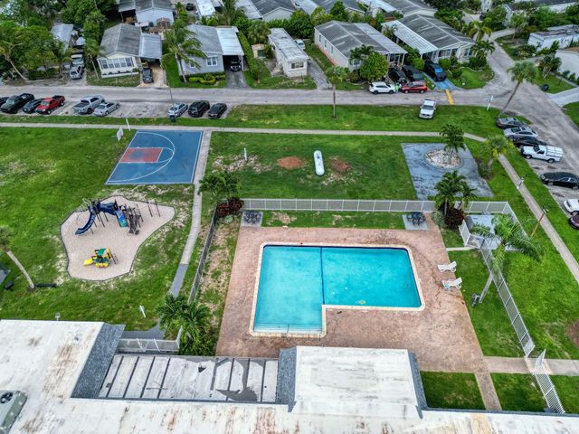 5462 Cooper Court, Greenacres, FL 33463