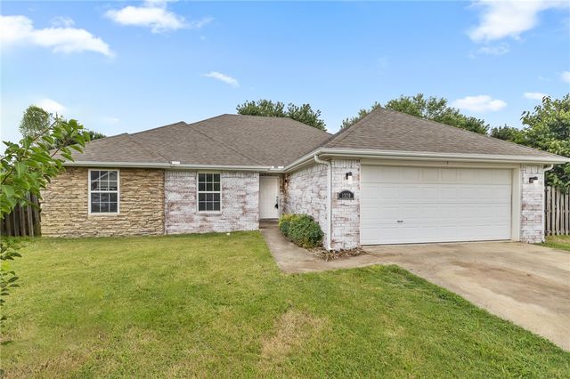 1320 Pinot, Centerton, AR 72719