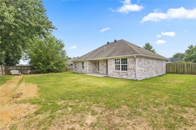 1320 Pinot, Centerton, AR 72719