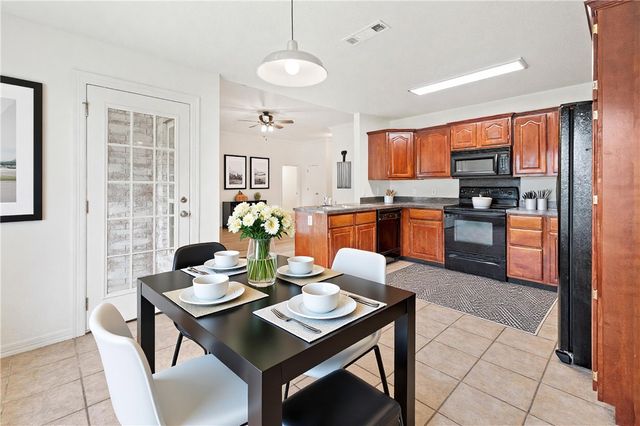 1320 Pinot, Centerton, AR 72719