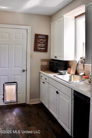 4822 Maplewood Drive, Jackson, MS 39206