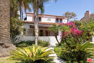 6141 Warner Drive, Los Angeles, CA 90048