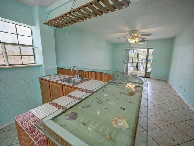 15317 Caravel Dr, Corpus Christi, TX 78418