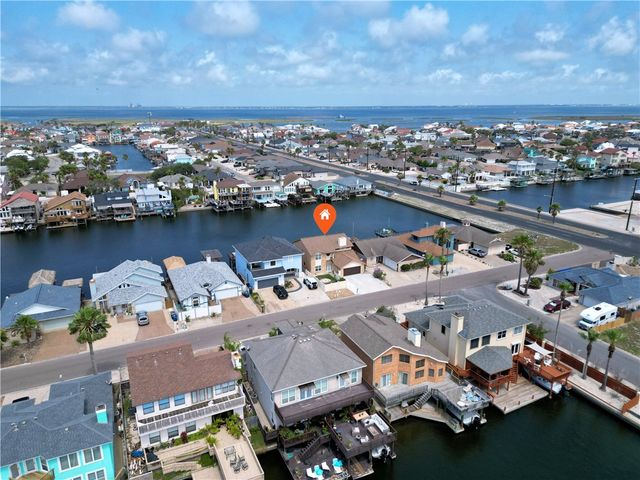 15317 Caravel Dr, Corpus Christi, TX 78418