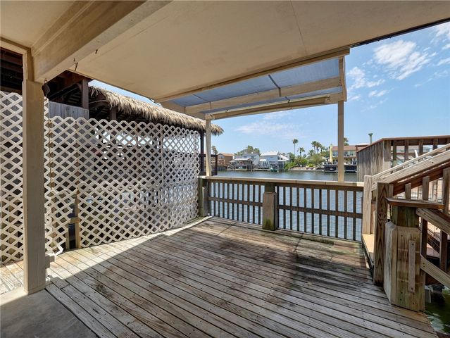 15317 Caravel Dr, Corpus Christi, TX 78418