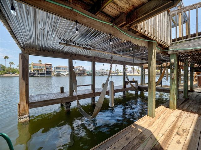 15317 Caravel Dr, Corpus Christi, TX 78418