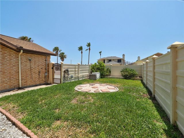 15317 Caravel Dr, Corpus Christi, TX 78418
