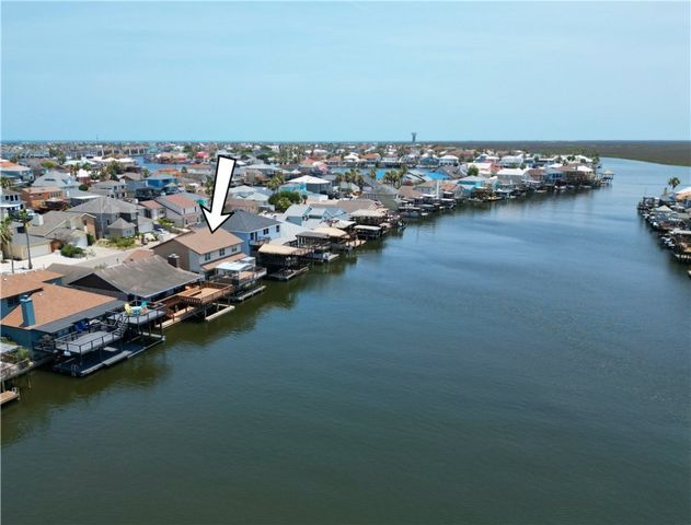 15317 Caravel Dr, Corpus Christi, TX 78418