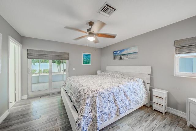 841 NW 8th Way, Boynton Beach, FL 33426