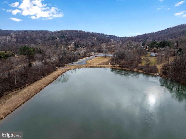 600 HIGHRIDGE RD, Front Royal, VA 22630