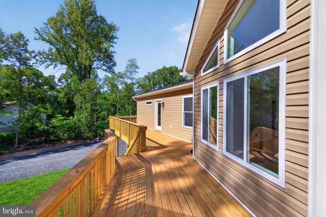 600 HIGHRIDGE RD, Front Royal, VA 22630