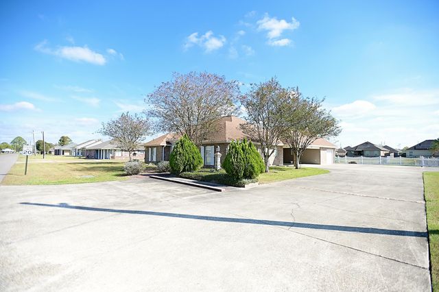 1403 East Camellia Drive, Thibodaux, LA 70301