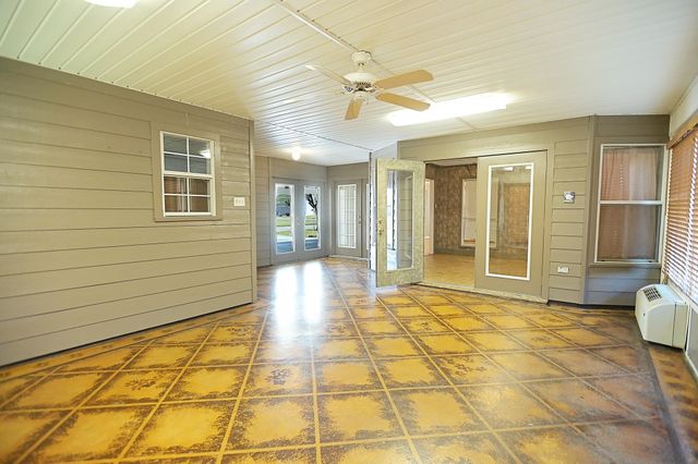 1403 East Camellia Drive, Thibodaux, LA 70301