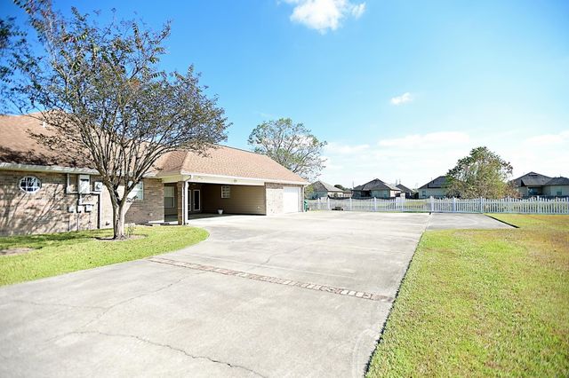 1403 East Camellia Drive, Thibodaux, LA 70301