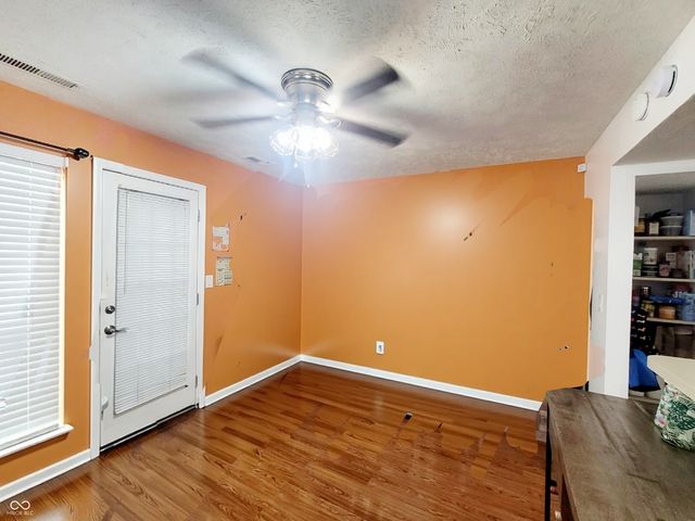 7811 Harbour Isle 42, Indianapolis, IN 46240