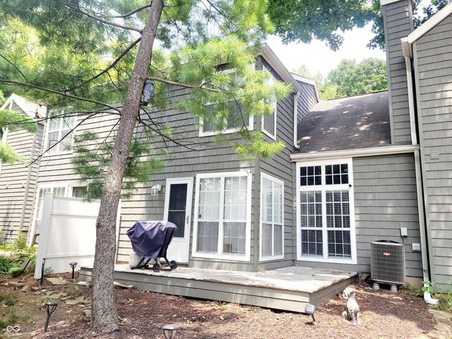 7811 Harbour Isle 42, Indianapolis, IN 46240