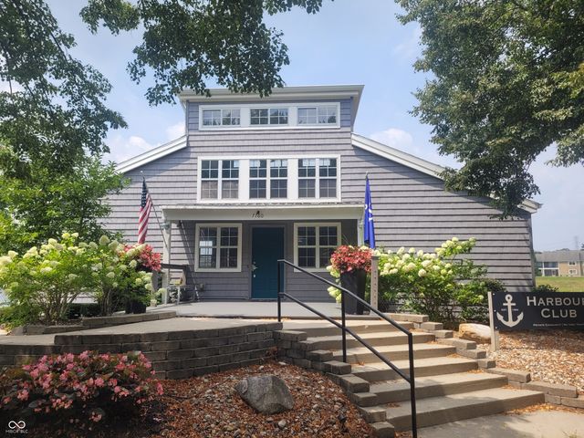 7811 Harbour Isle 42, Indianapolis, IN 46240