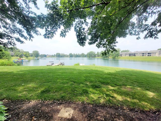 7811 Harbour Isle 42, Indianapolis, IN 46240