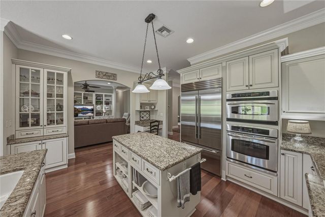 810 SAVANNAH OAKS DRIVE, Brooksville, FL 34602