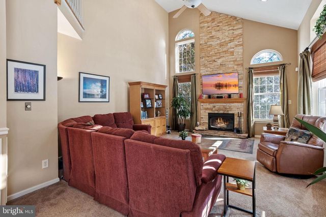 5 EXETER PL, Cinnaminson, NJ 08077