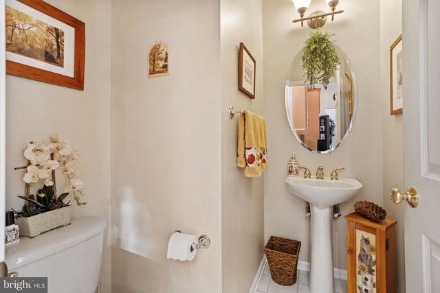 5 EXETER PL, Cinnaminson, NJ 08077