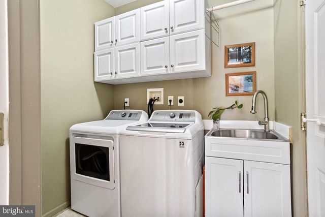 5 EXETER PL, Cinnaminson, NJ 08077